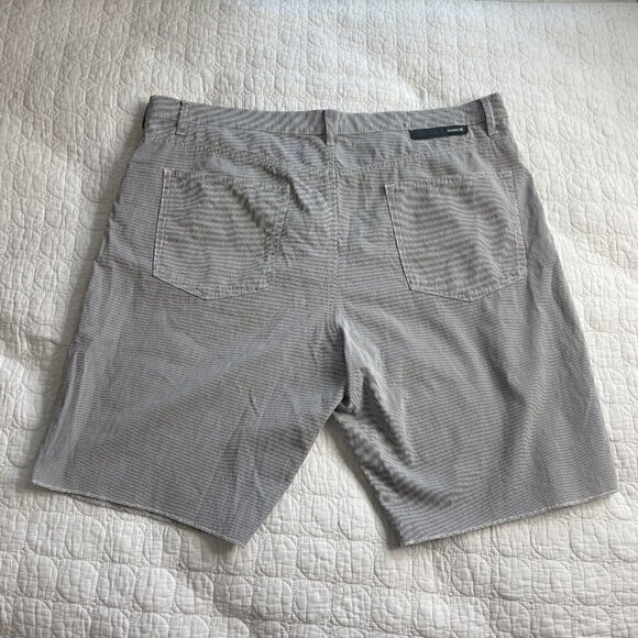 Hurley Men's Shorts Size 38 (Style '84 Slim) - Picture 7 of 8